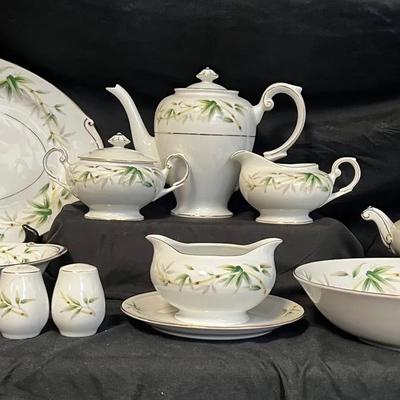 South Wind by Yamaka Fine China  Serving Collection (Japan)
