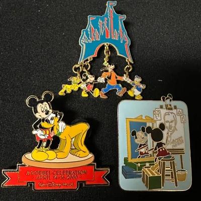 Disney Mickey & Friends Collectible Pin Trio  Limited Editions
