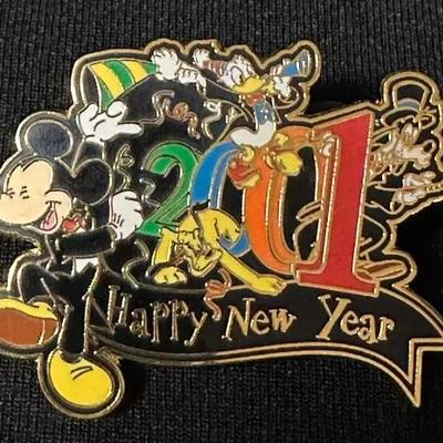 Disney Happy New Year 2001 Pin  Limited Edition of 15,000