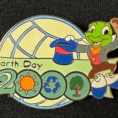 Disney Earth Day 2000 Pin  Jiminy Cricket  Limited Edition of 10,000