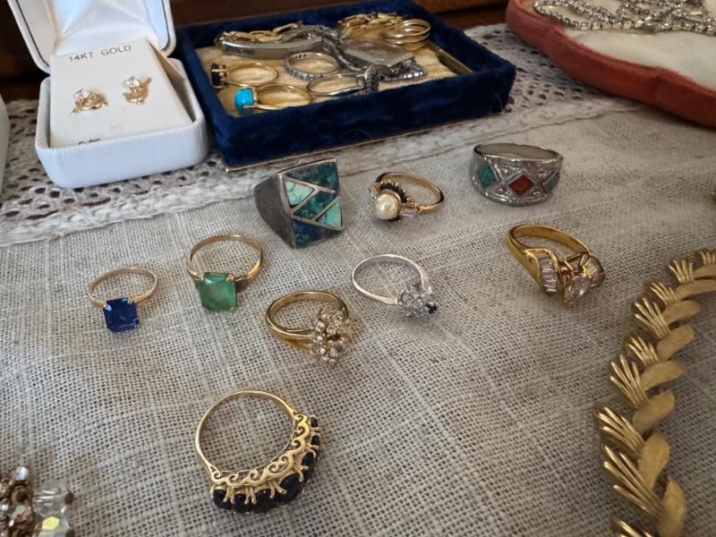 Sale Photo Thumbnail #57