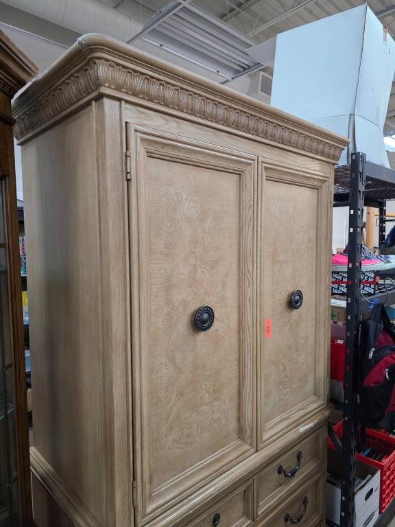 Sale Photo Thumbnail #186