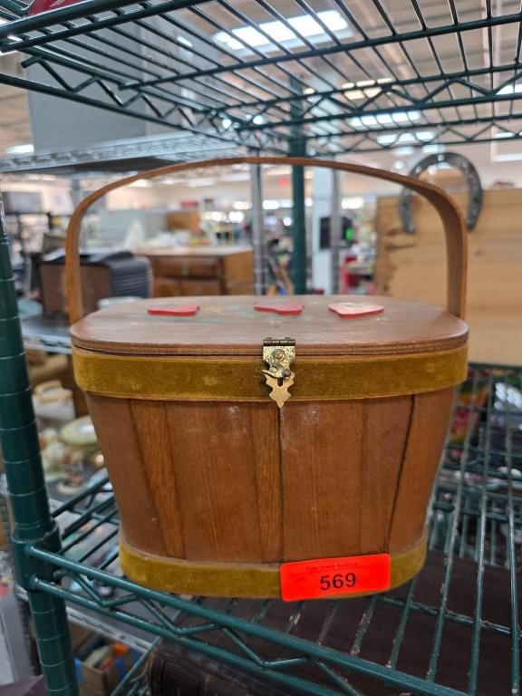 Sale Photo Thumbnail #118