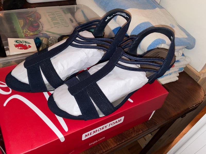 Sale Photo Thumbnail #838