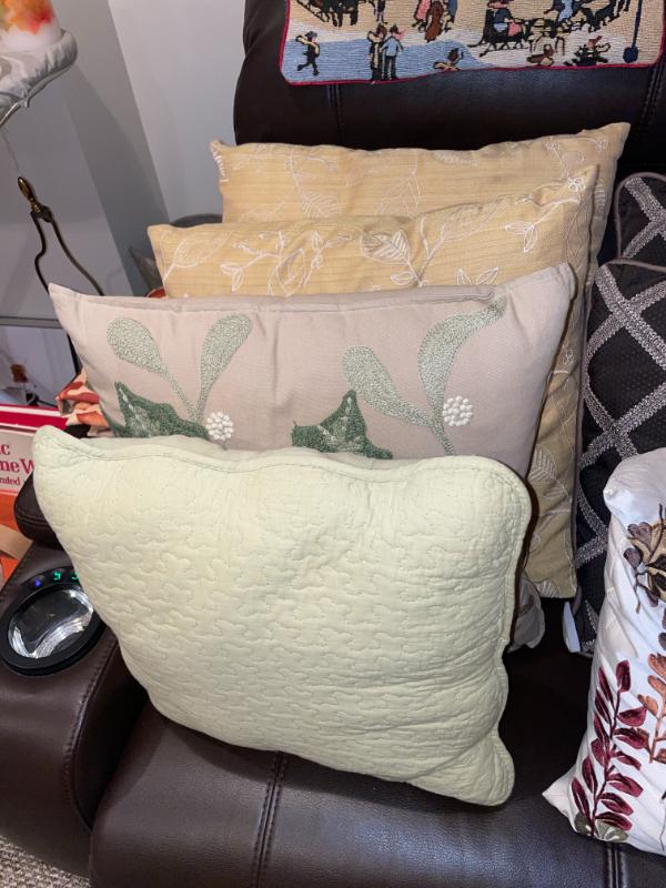 Sale Photo Thumbnail #444