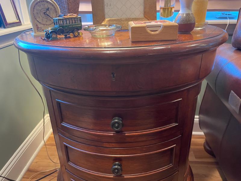 Sale Photo Thumbnail #596