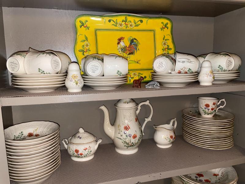 Sale Photo Thumbnail #341