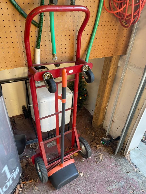 Sale Photo Thumbnail #682