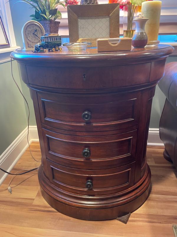 Sale Photo Thumbnail #594