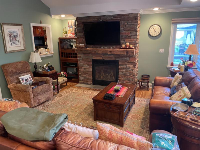 Sale Photo Thumbnail #866