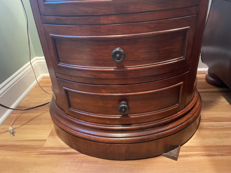 Sale Photo Thumbnail #597