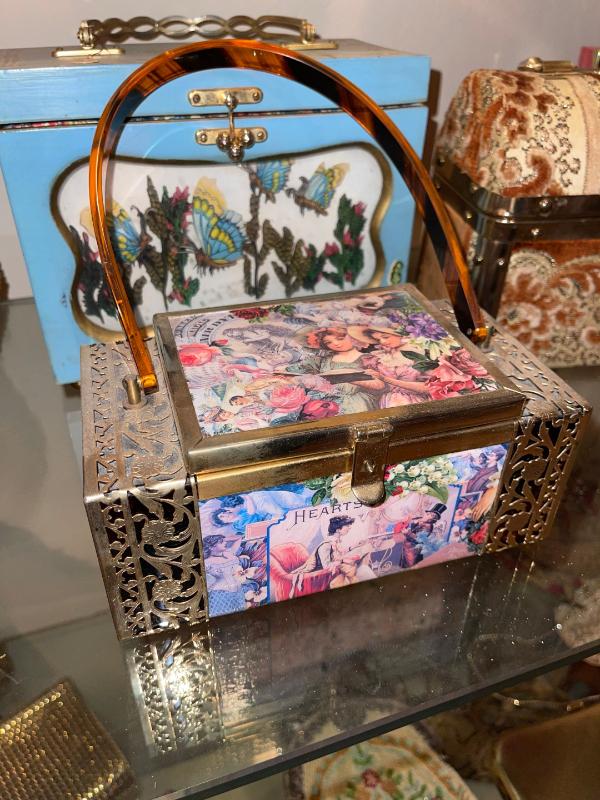 Sale Photo Thumbnail #905