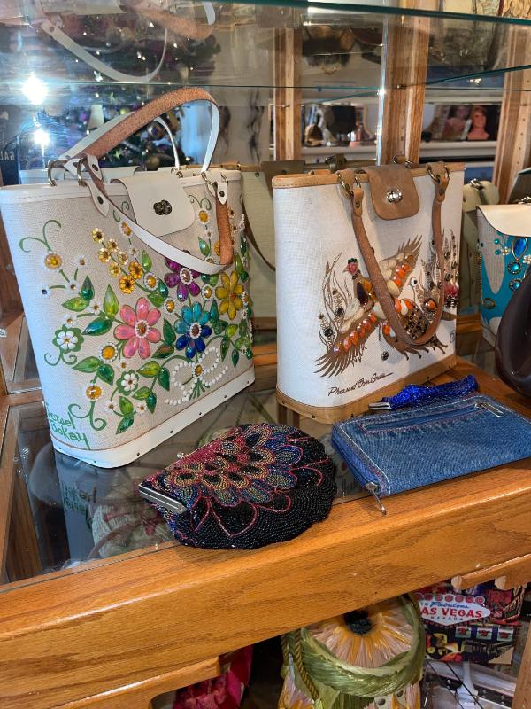 Sale Photo Thumbnail #94