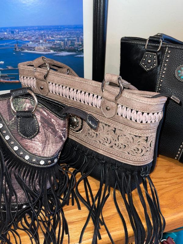 Sale Photo Thumbnail #131