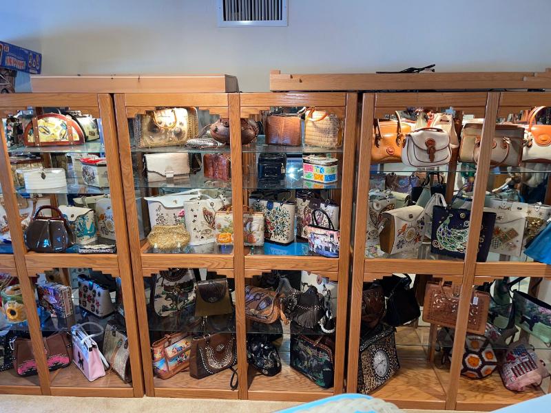 Sale Photo Thumbnail #808