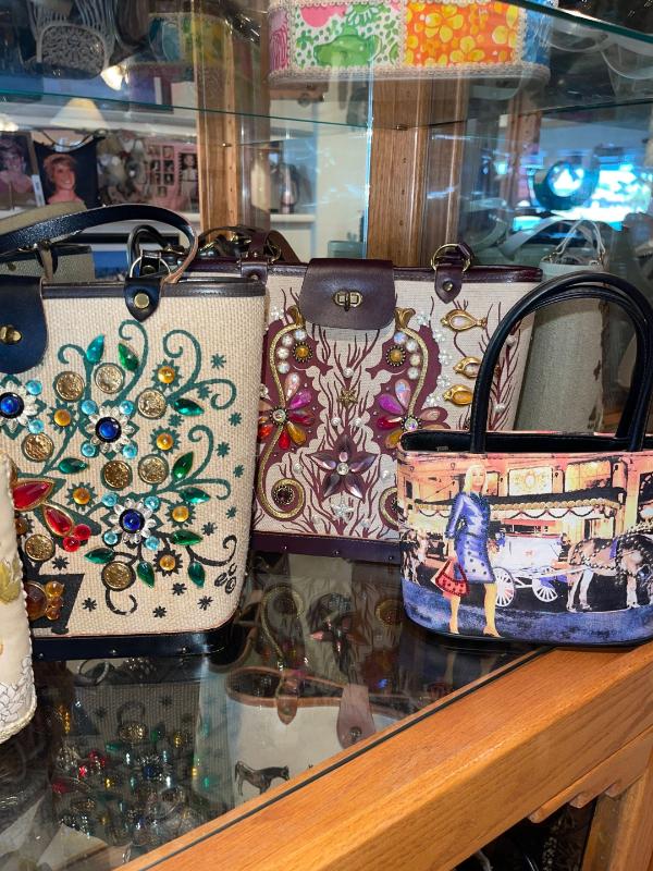 Sale Photo Thumbnail #111