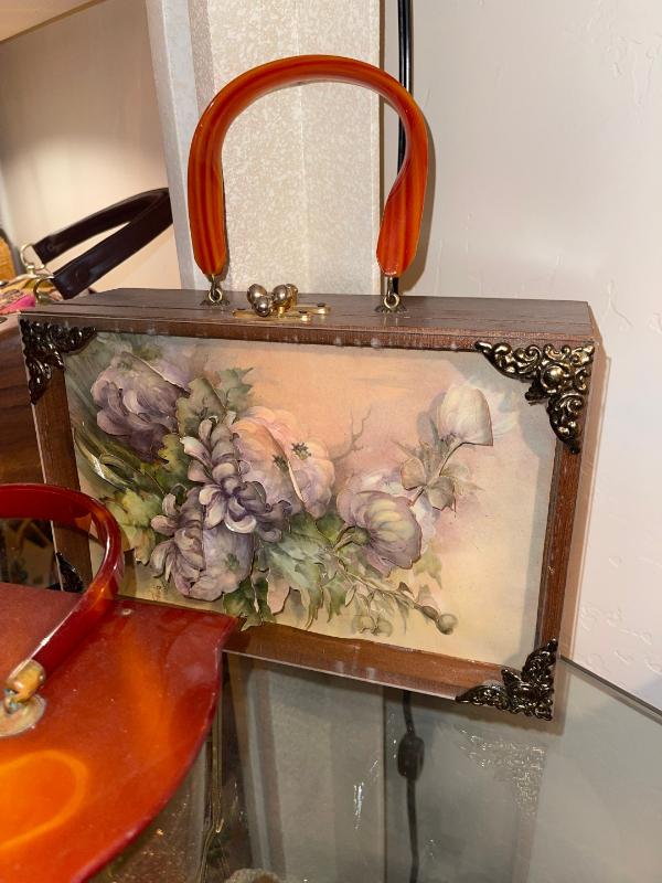 Sale Photo Thumbnail #914