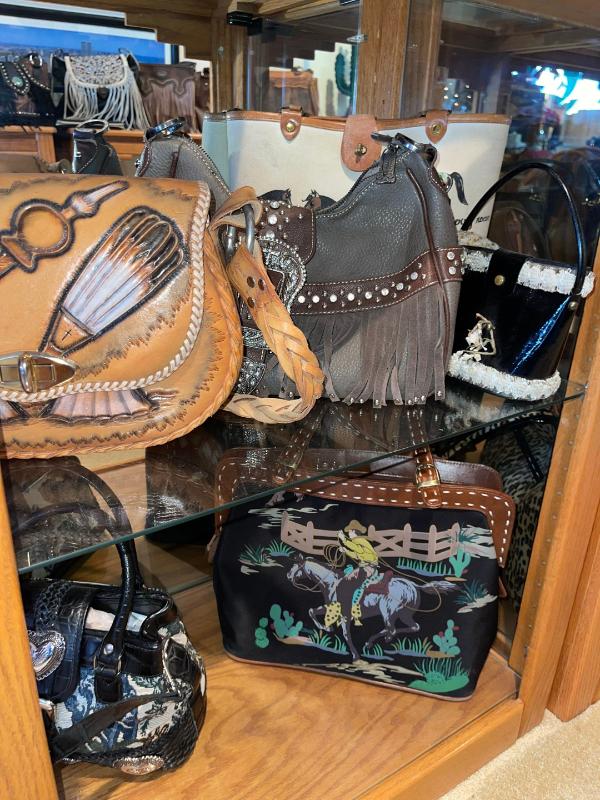 Sale Photo Thumbnail #113