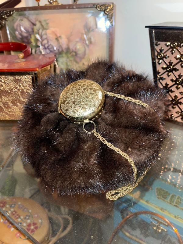 Sale Photo Thumbnail #910