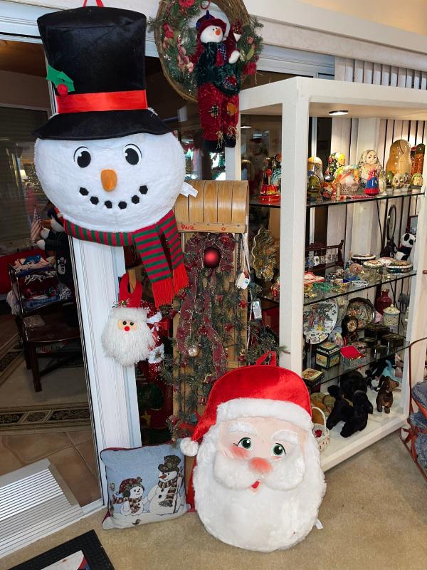 Sale Photo Thumbnail #575