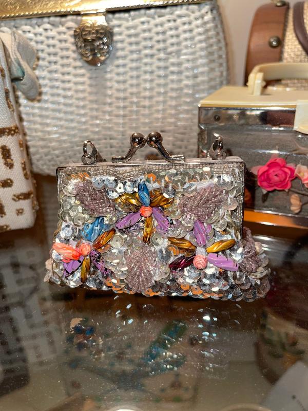 Sale Photo Thumbnail #918