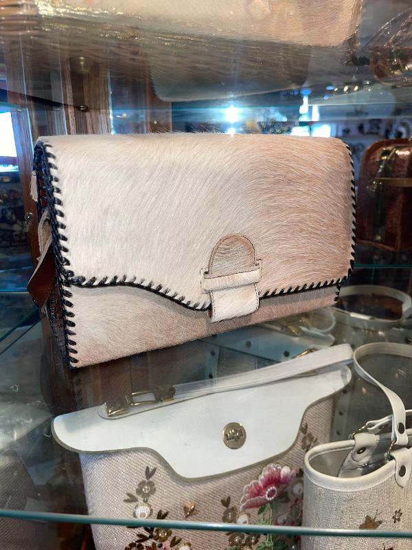 Sale Photo Thumbnail #107