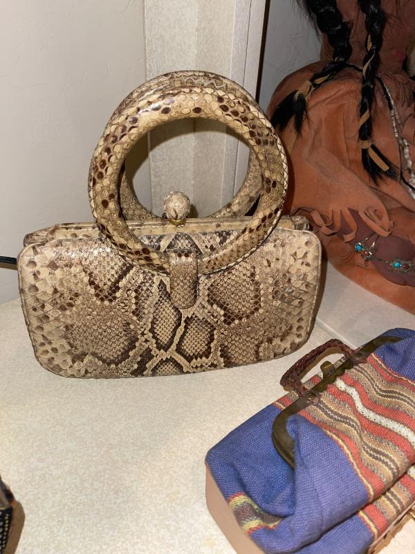 Sale Photo Thumbnail #939