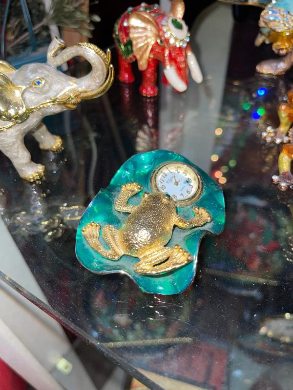 Sale Photo Thumbnail #657