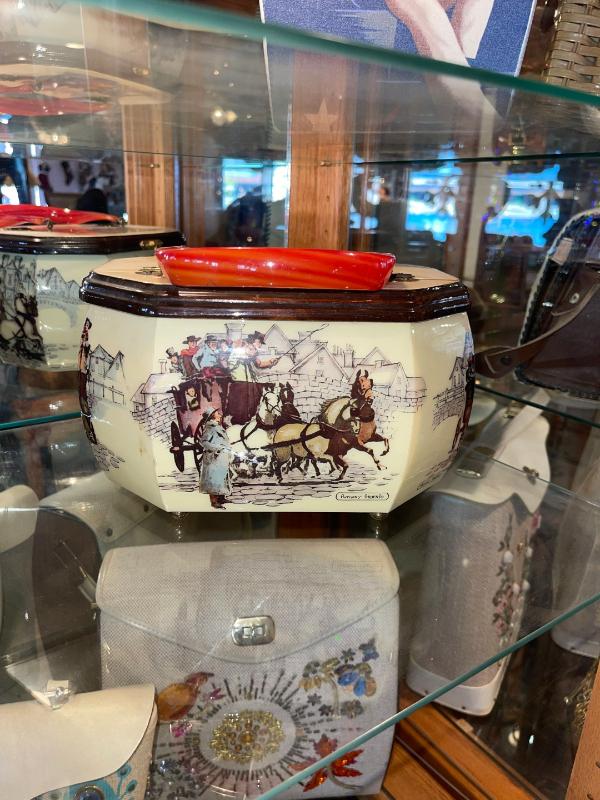 Sale Photo Thumbnail #98