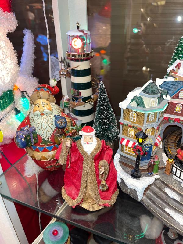 Sale Photo Thumbnail #546