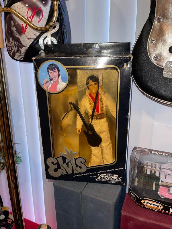 Sale Photo Thumbnail #972