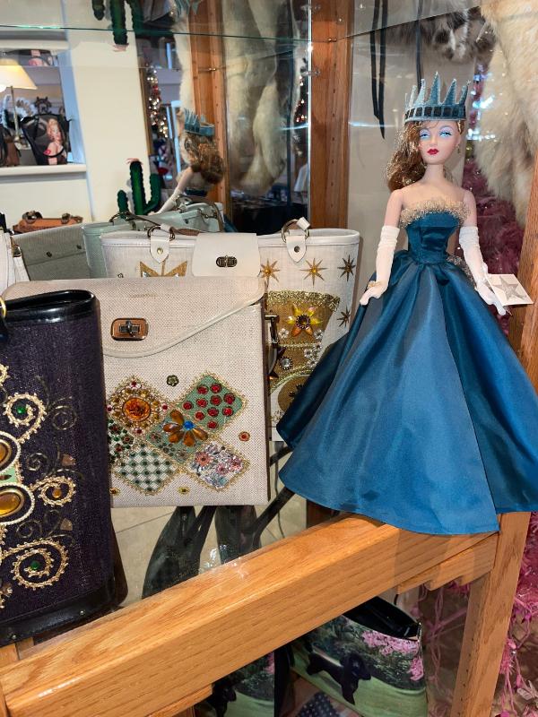 Sale Photo Thumbnail #119