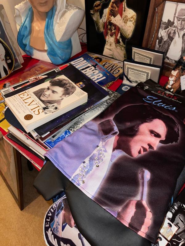 Sale Photo Thumbnail #950