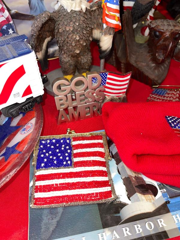 Sale Photo Thumbnail #258