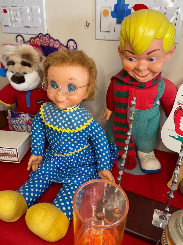 Sale Photo Thumbnail #471