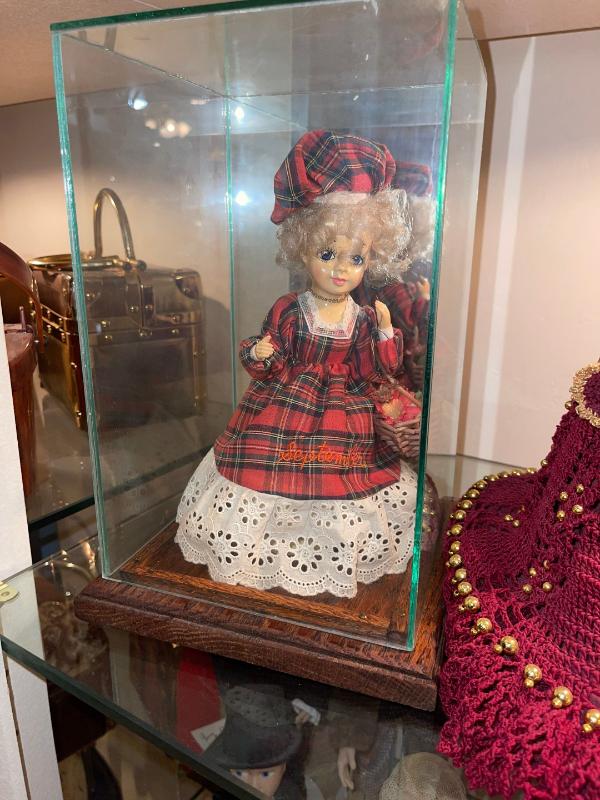 Sale Photo Thumbnail #897