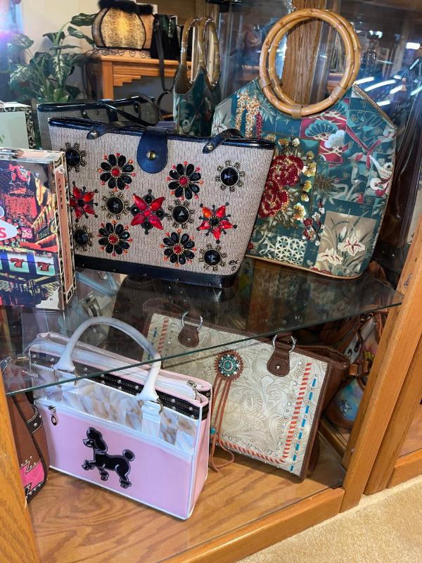 Sale Photo Thumbnail #101