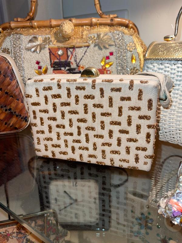 Sale Photo Thumbnail #917