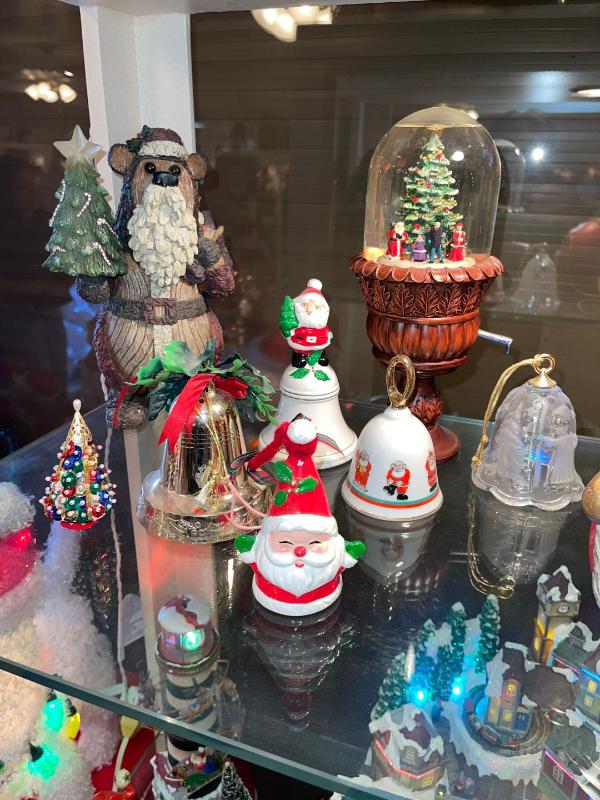 Sale Photo Thumbnail #543