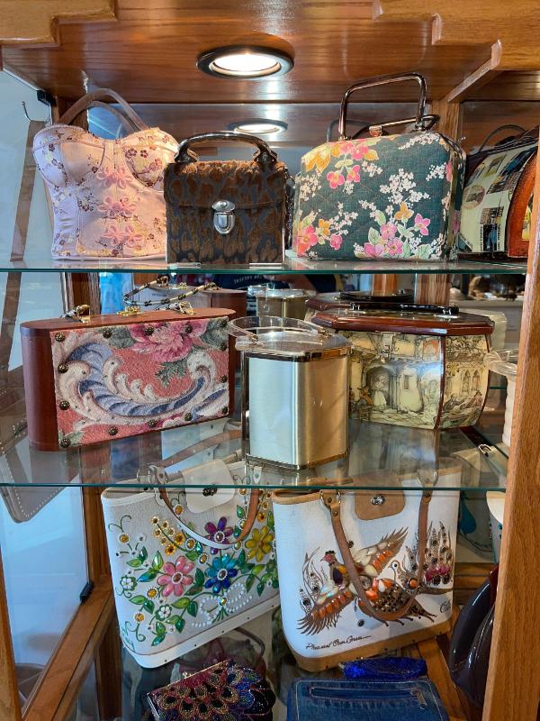 Sale Photo Thumbnail #92