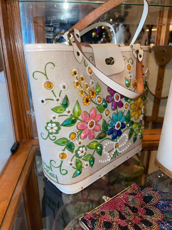 Sale Photo Thumbnail #95