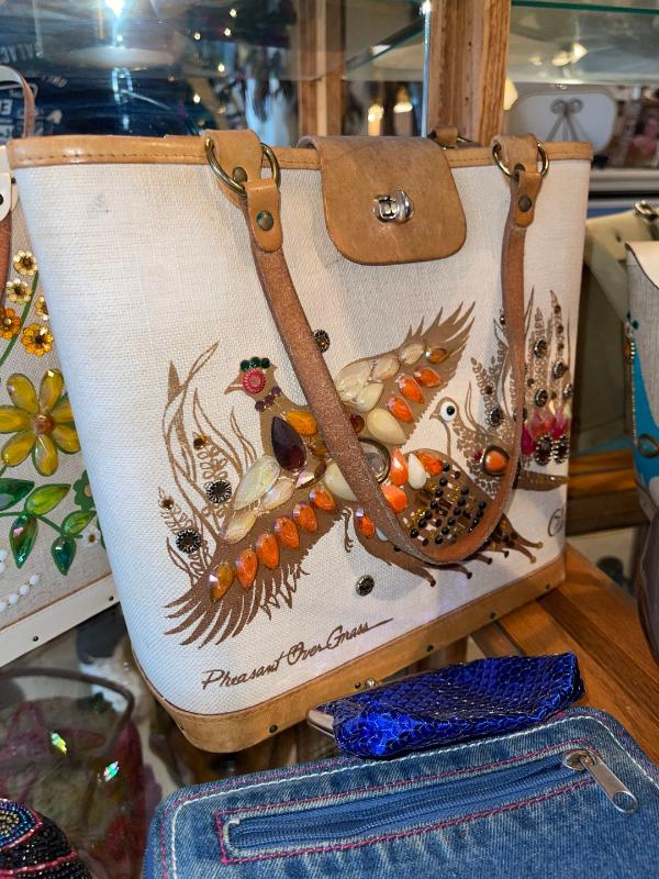 Sale Photo Thumbnail #96