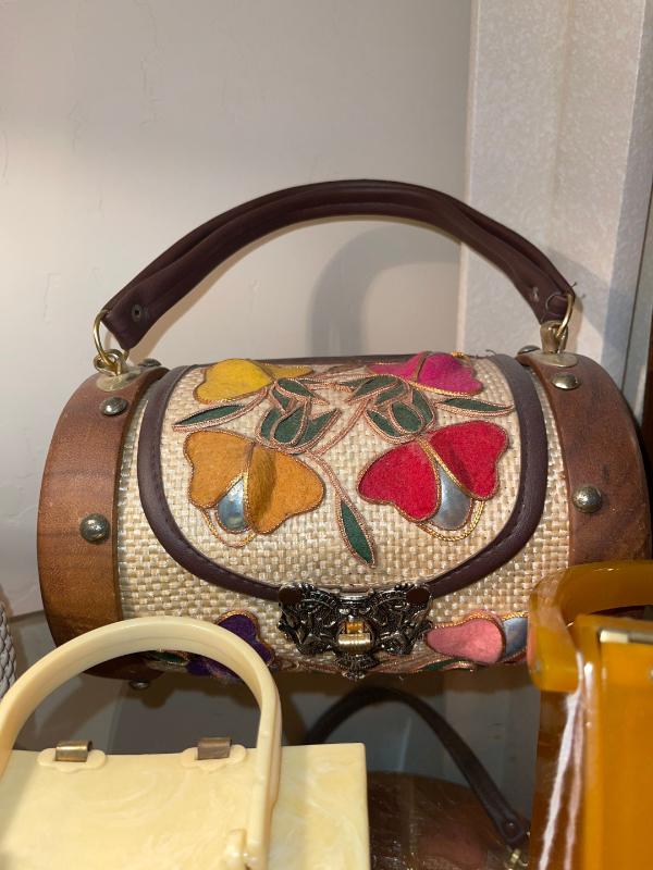 Sale Photo Thumbnail #920