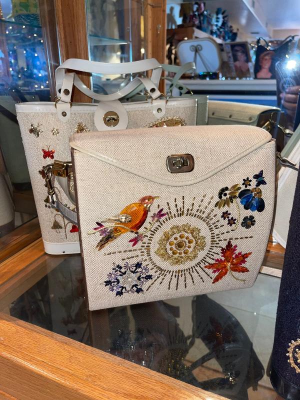 Sale Photo Thumbnail #118