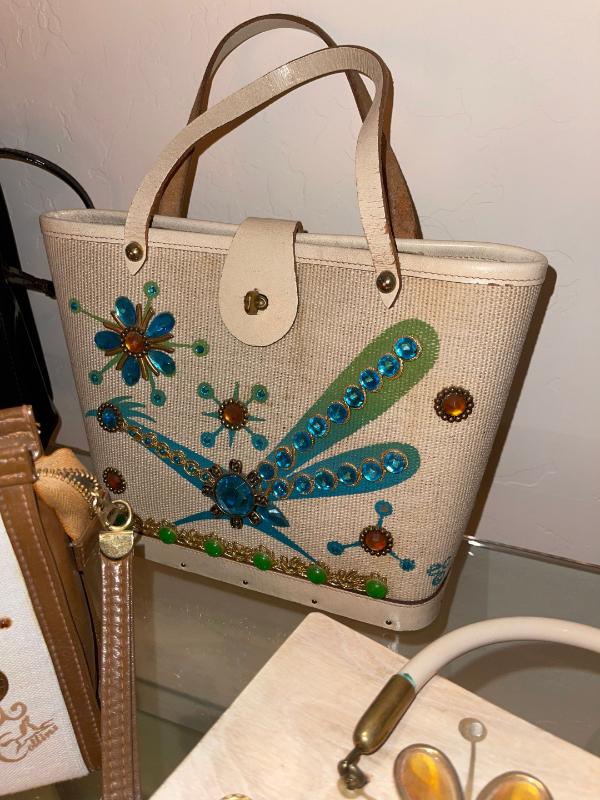 Sale Photo Thumbnail #924