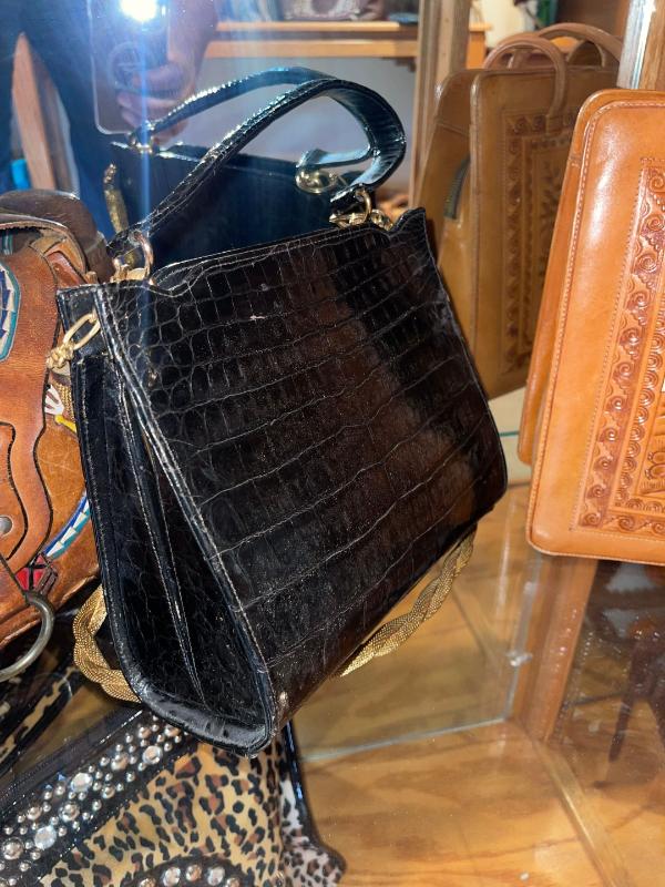 Sale Photo Thumbnail #122