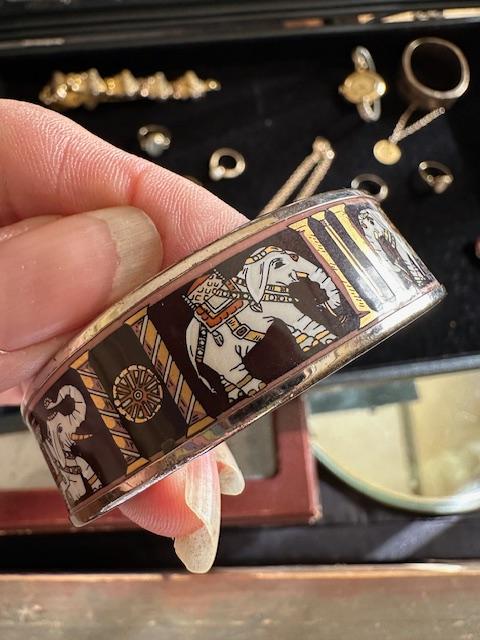 Sale Photo Thumbnail #4