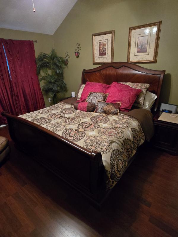 Sale Photo Thumbnail #93