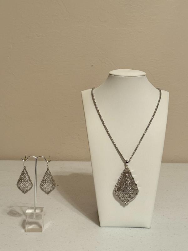 Sale Photo Thumbnail #35