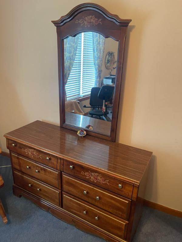 Sale Photo Thumbnail #141